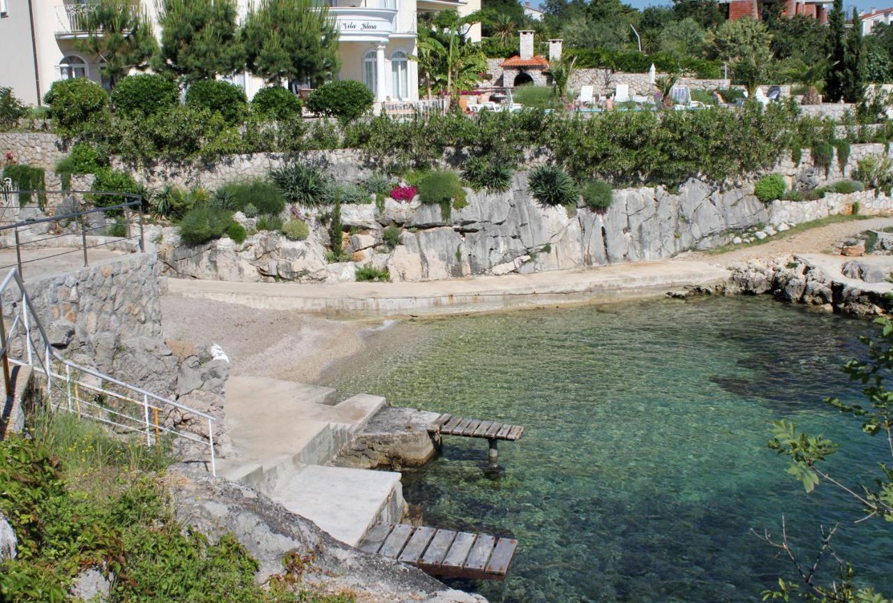 Apartments With A Parking Space Vantacici, Krk - 18476 Malinska Luaran gambar